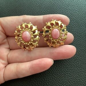 Vintage Butier clip on earrings.